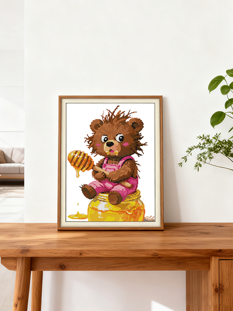 A giraffe that loves fashion 19 A little bear that loves eating honey 3 1